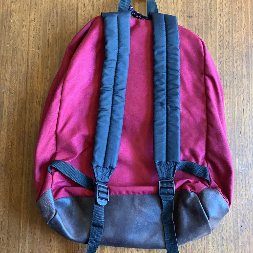 Backpack - Picture 2 of 4